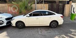 MG 5 Plus